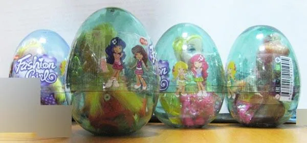 Bambola di plastica «Fashion Girl - Toys &amp; Candies» — foto 3 dell'alert A12/1208/16