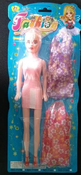 Bambola di plastica «Fashion Girl» (Unknown)