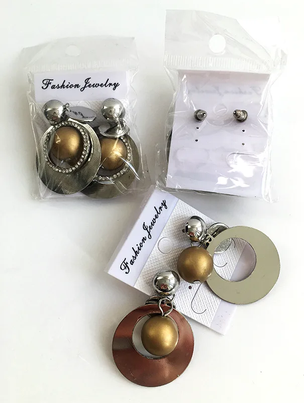 Orecchini «Fashion jewelry» — foto 1 dell'alert A12/00520/20