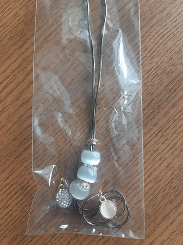 Collana «Fashion Jewelry» — foto 3 dell'alert A12/02882/23