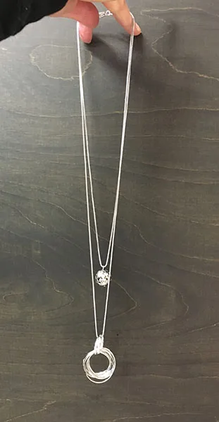 Collana di collane «Fashion Jewelry» — foto 3 dell'alert INFO/00100/22