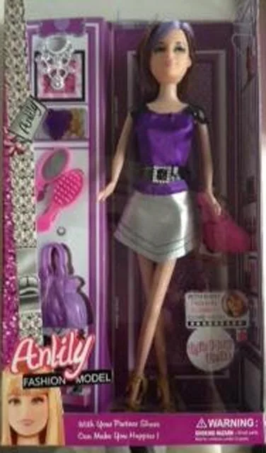 Bambola con accessori «Fashion model» (Anlily)