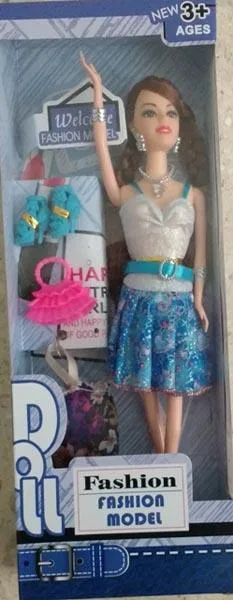 Bambola in plastica con accessori «Fashion Model» (Unknown)