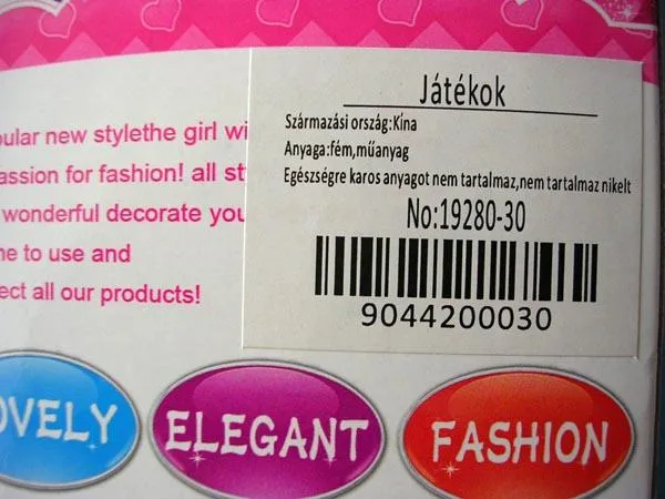 Bambola di plastica «Fashion» — foto 2 dell'alert A12/1427/19
