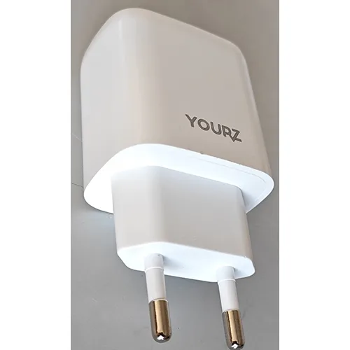 Adattatore «FAST CHARGE» — foto 1 dell'alert OR/00129/25