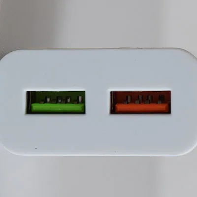 Caricabatterie USB «Fast charger (on the packaging), TRAVEL ADAPTER (on the product)» — foto 5 dell'alert A11/00149/24