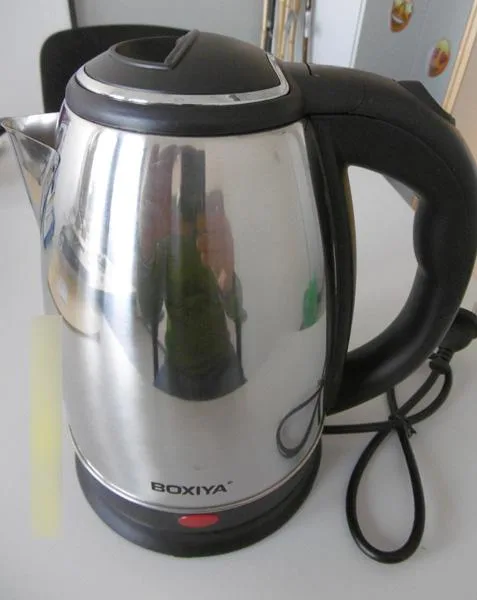 Bollitore elettrico «Fast Electric Kettle» — foto 3 dell'alert A12/0736/19