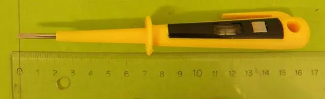 Tester di tensione «Fáziskereső IP54» (Mentavill)