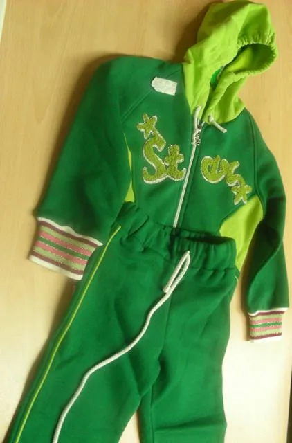 Felpe e pantaloni per bambini — foto 2 dell'alert 0102/11