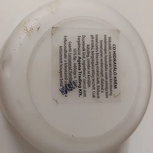 Crema viso «Feuchtigkeits creme» — foto 2 dell'alert SR/02637/25