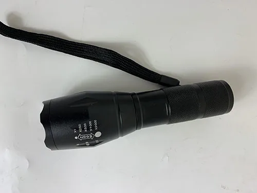 Torcia «Ficklampa 10W zoom» — foto 1 dell'alert A12/02839/23