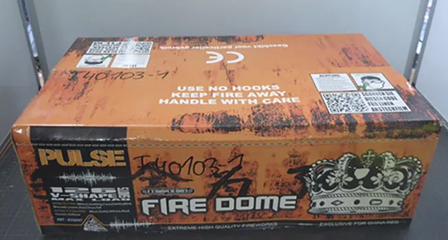 Fuochi d'artificio «Fire Dome» (China Red)
