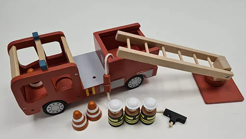 Giocattolo di legno «Fire truck AIDEN» — foto 4 dell'alert A12/02684/23