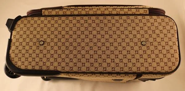 Valigia «First class» — foto 2 dell'alert A12/0480/18