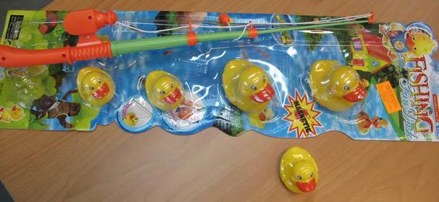 Giocattolo da pesca magnetico «Fishing Fun Dusk» (Yi Si Da)