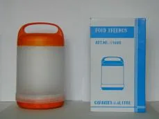 Flaconi e contenitori isolati di thermos — foto 1 dell'alert 0200/07