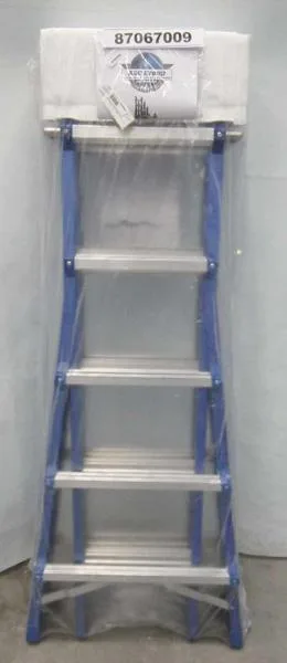 Scaletta «Folding ladder» — foto 2 dell'alert A11/0083/18