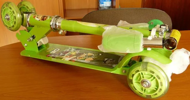 Scooter pieghevole per bambini & #13; & #13; «Folding Scooter» — foto 5 dell'alert A12/0291/13