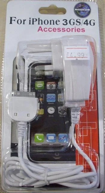 Caricabatterie per telefono cellulare «For iPhone 3GS/4G Accessories (NOT ORIGINAL)» — foto 1 dell'alert 0791/12