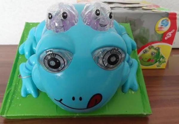 Giocattolo di plastica luminoso «Frog Prince» — foto 3 dell'alert A12/1381/15