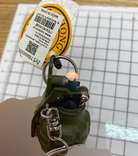 Accendino per novità «FUZE M217 ME175B 008-803» — foto 3 dell'alert A12/01334/21