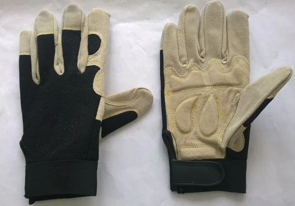 Guanti da lavoro «Gants motoculture» — foto 2 dell'alert A12/1519/15