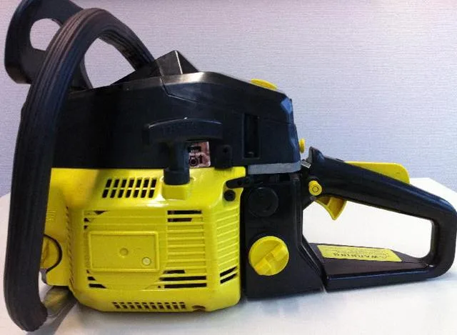 Sega a catena &amp; #13; &amp; #13; «Gasoline Chain Saw» — foto 2 dell'alert A12/1189/12