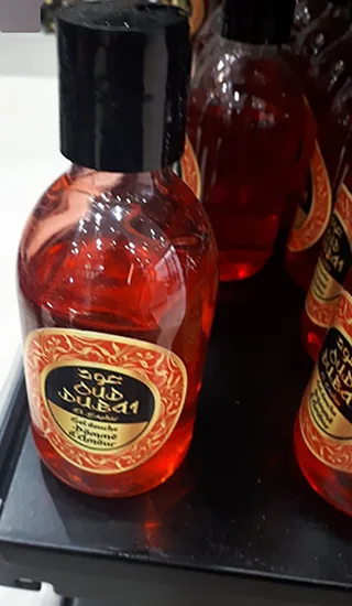 Gel doccia «Gel Douche Pomme d'Amour OUD DUBAI EL Saphir» — foto 3 dell'alert A12/00588/22