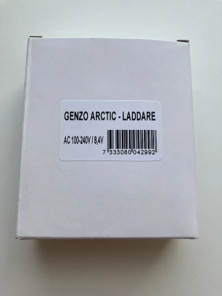 Caricabatterie «Genzo Li-ion charger Genzo Arctic Laddare» — foto 3 dell'alert A12/00964/23
