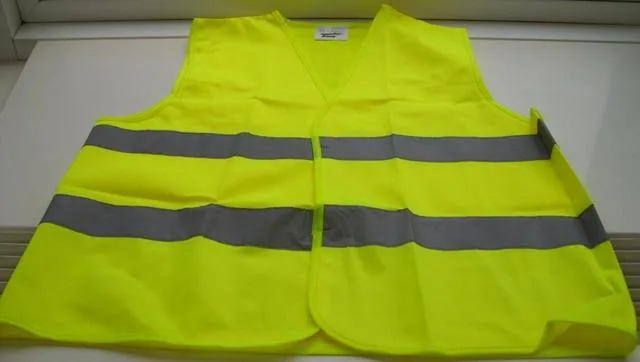 Gilet di sicurezza riflettente & #13; & #13; — foto 2 dell'alert 0345/11