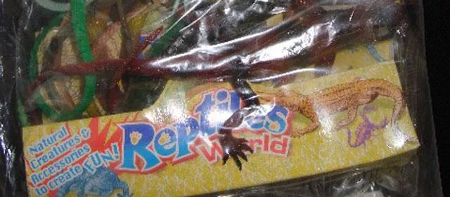 Giocattoli di plastica – Creature naturali e accessori per creare FUN! (Reptiles World)