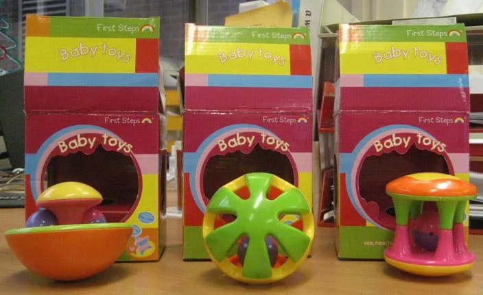 Giocattoli per bambini – rullo sonaglio (First Steps)