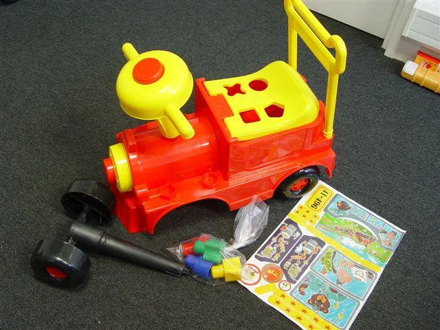 Giocattolo di equitazione – Super Treno (OFRAT)