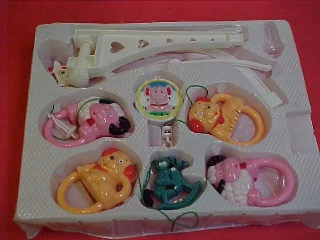Giocattolo di plastica ‘Felice giocattolo del bambino' — foto 2 dell'alert 0946/08