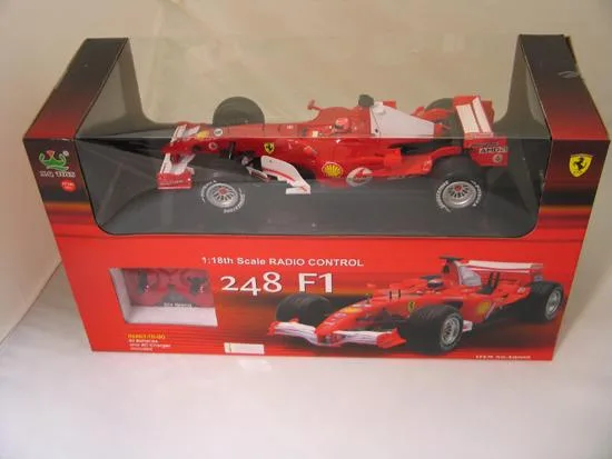 Giocattolo di plastica. (Ferrari 248 F1, 1:18th Scale Radio Control.)