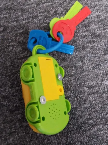 Giocattolo di plastica — foto 2 dell'alert A12/1529/18