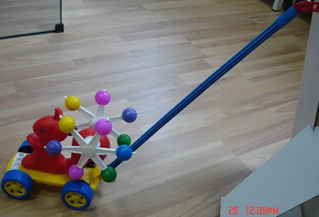 Giocattolo di plastica – Wiewiorka (Unknown)
