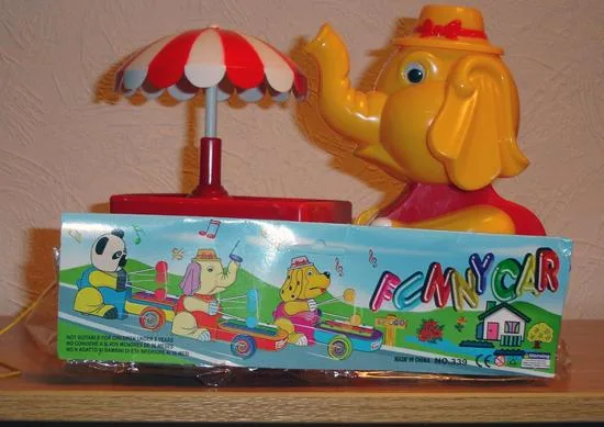 Giocattolo tira-lungo – Elephant (FUNNY CAR)