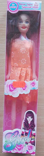 Bambola di plastica «Girl»