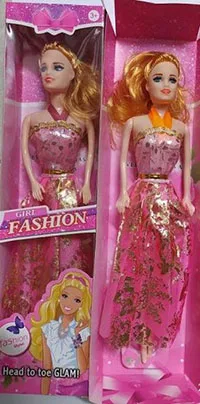 Bambola di plastica «GIRL FASHION»