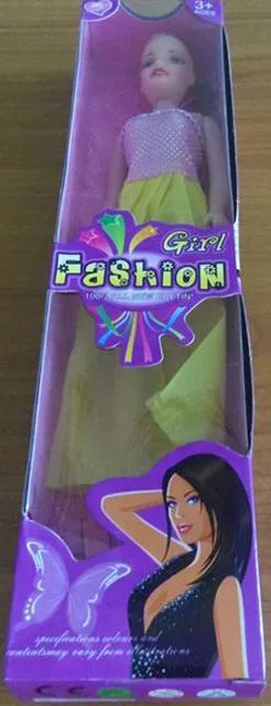 Bambola di plastica «Girl Fashion» — foto 2 dell'alert A12/1507/13