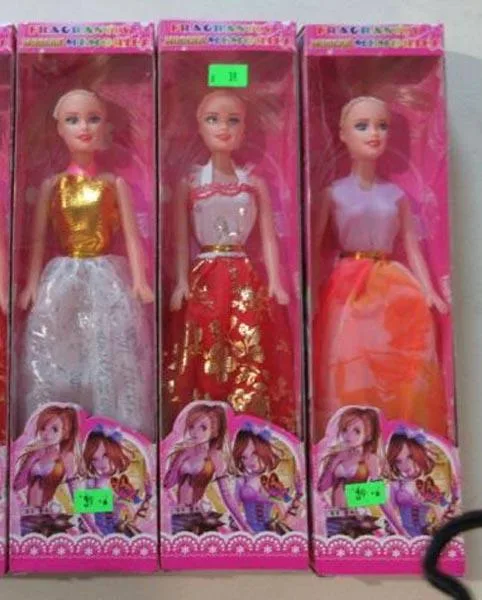 Bambola di plastica «GIRL FASHION Series» (Unknown)