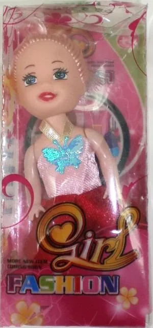 Bambola di plastica «Girl FASHION» (Unknown)
