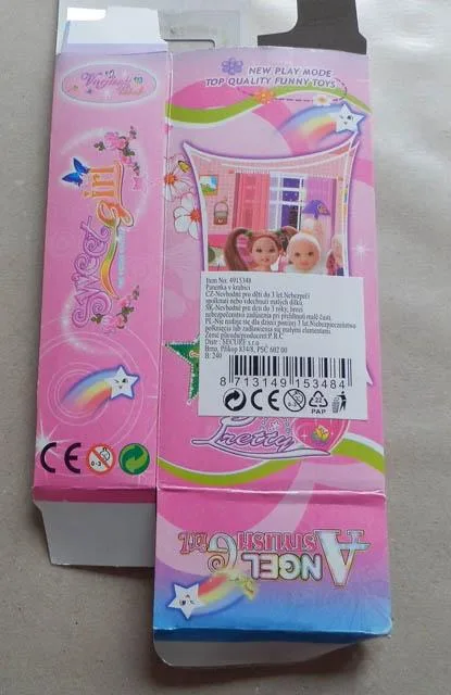 Bambola di plastica «Girl Lovely» (Unknown)