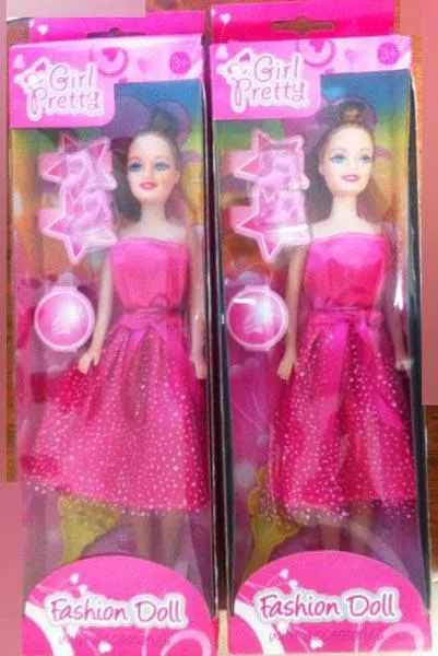 Bambola di plastica «Girl Pretty» (Unknown)