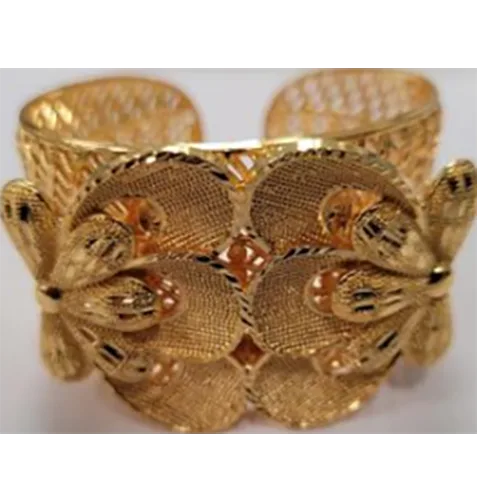 Set di gioielli «Gold Bangle and Stainless Steel Gold Heart Necklace» — foto 1 dell'alert SR/01775/25