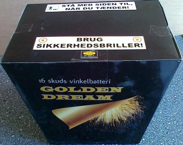 Fuochi d'artificio «Golden Dream» (Bright Star Fireworks)