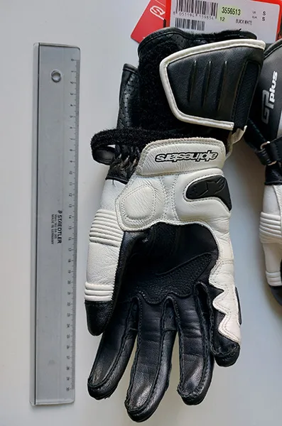 Guanti da moto «GP PLUS GLOVES BL/WH» — foto 1 dell'alert A12/00772/22