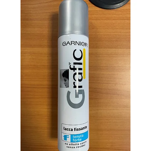 Lacca per capelli «Grafic tenuta forte» — foto 3 dell'alert SR/02174/25