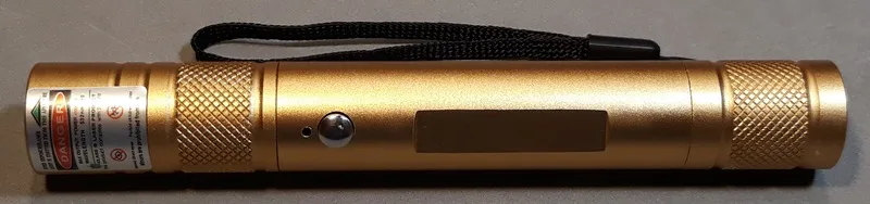 Puntatore laser «GREEN LASER POINTER» — foto 1 dell'alert A12/01836/21